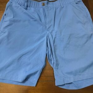 Under Armour Blue Flat Front Shorts Lightweight Casual Wear